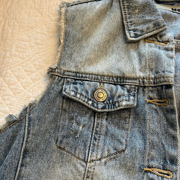 Topshop MOTO Denim Button Front Blue Jean Cropped Fitted Vest - Picture 4 of 5